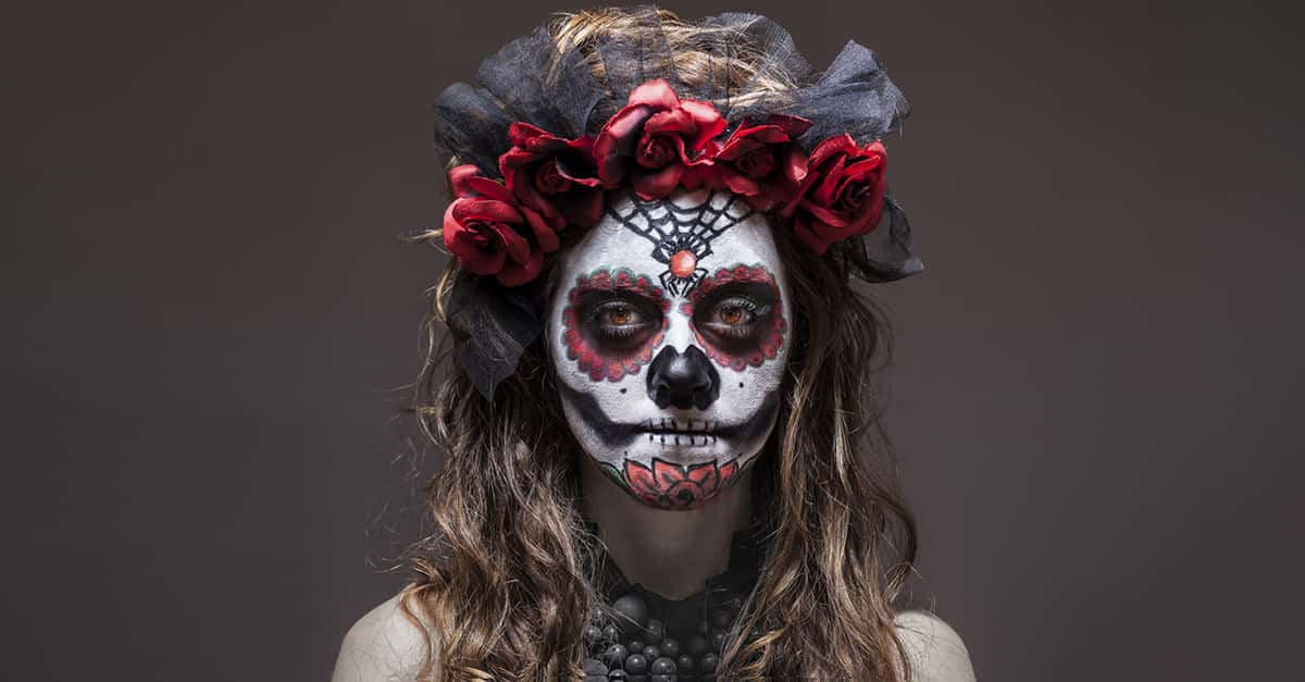 Facts About Strange Burial Customs Around The World