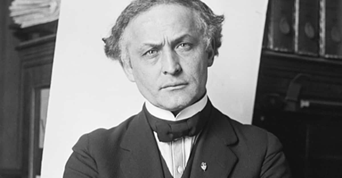 Mystifying Facts About Harry Houdini, The Handcuff King
