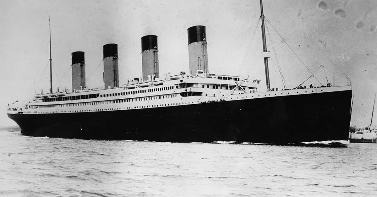 When Did The Titanic Sink? The True Story Behind That Harrowing Night