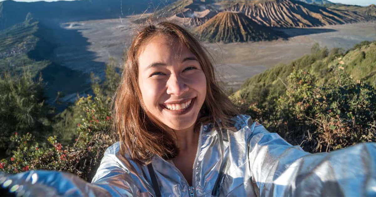 Tourist Destinations with "No Selfie Zones"