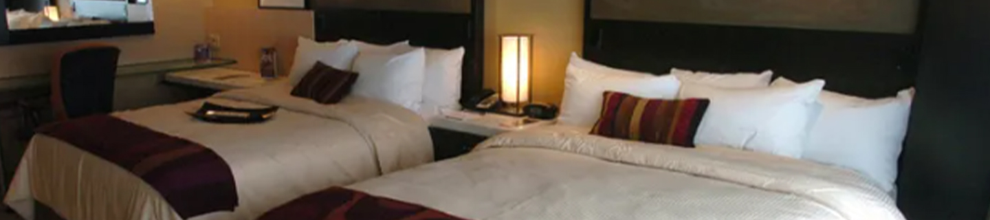 10 Gross Secrets Lurking in Your Hotel Room