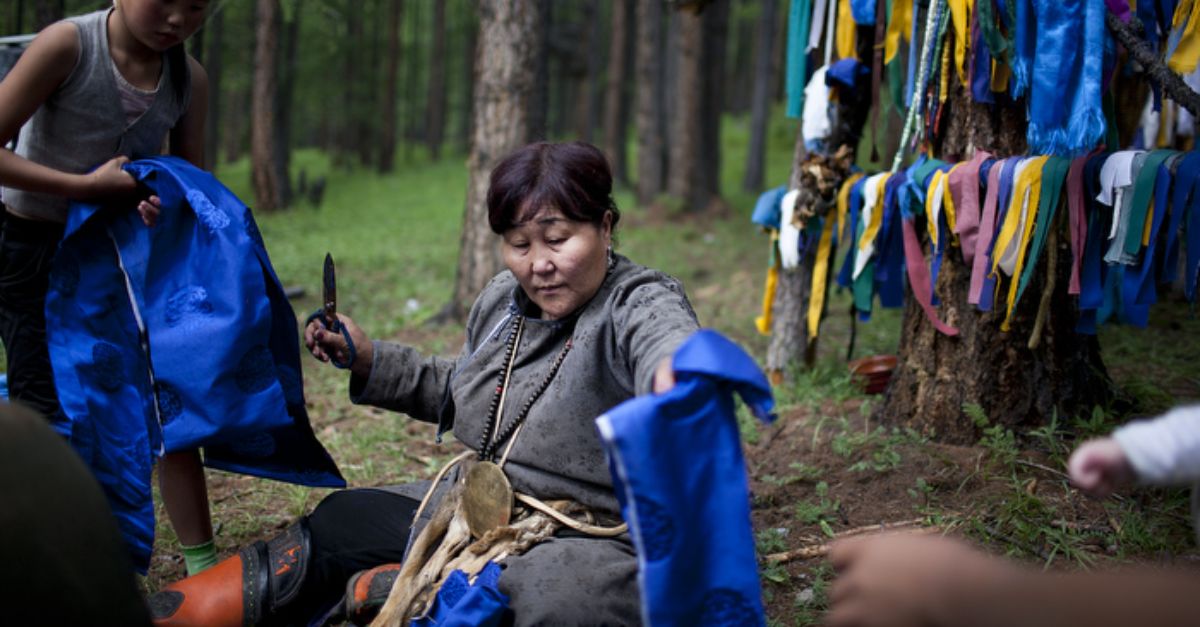 Rare Photos Of Mongolia’s Reindeer Nomads