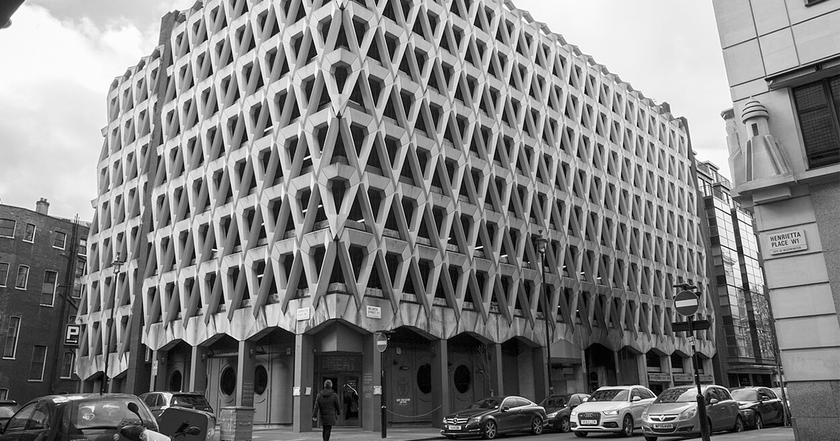 15 Iconic Buildings That Were Demolished
