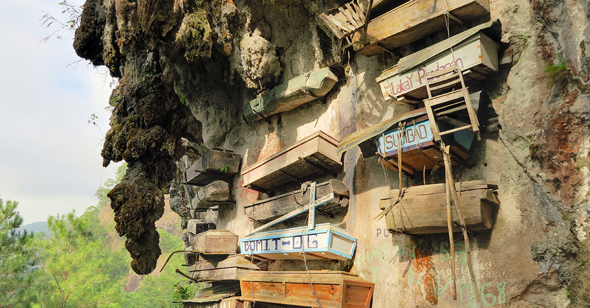 22 Photos Of The Hanging Coffins Of Sagada