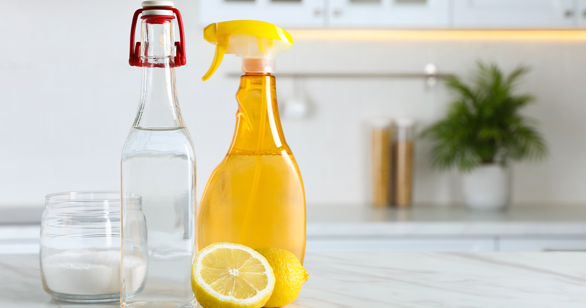 21 Natural Ways to Get Rid of Weeds