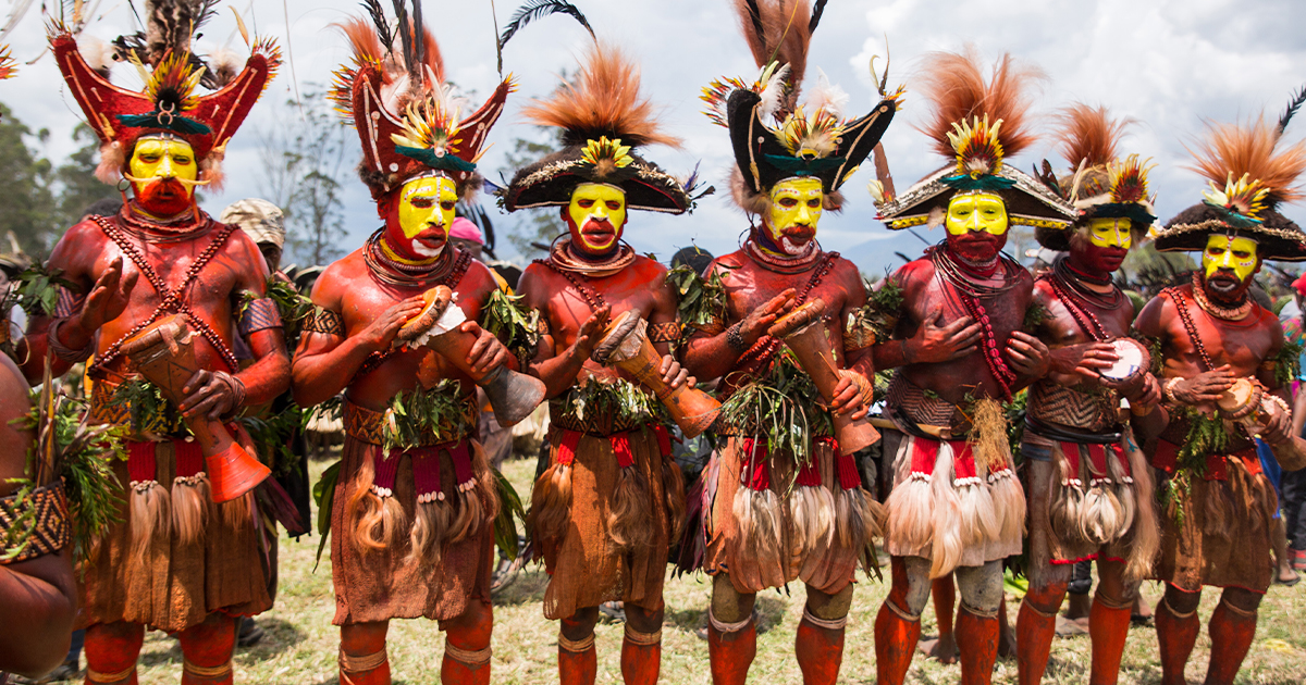 Photos Of The Highland People Who Paint Their Faces To Signal Danger