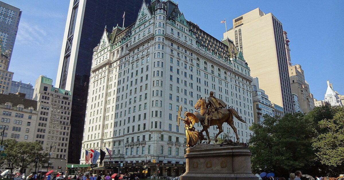 Historical Photos That Show The Extravagance And Glamor Of The Plaza Hotel