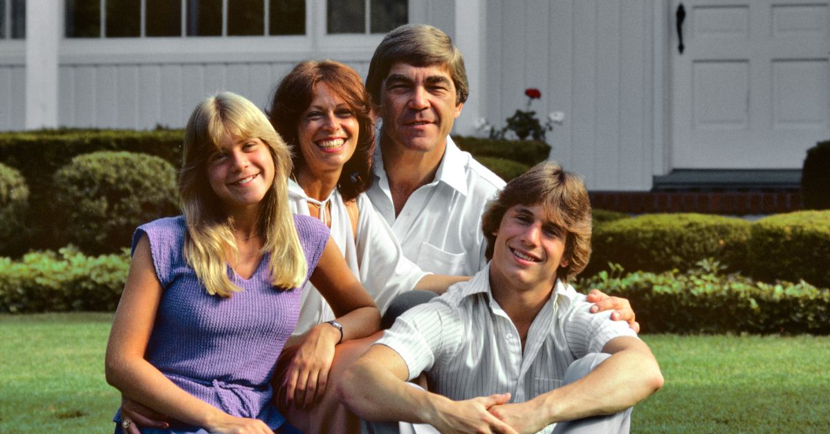 44 Photos Show Just How Much The Middle Class Has Changed Since The 70s