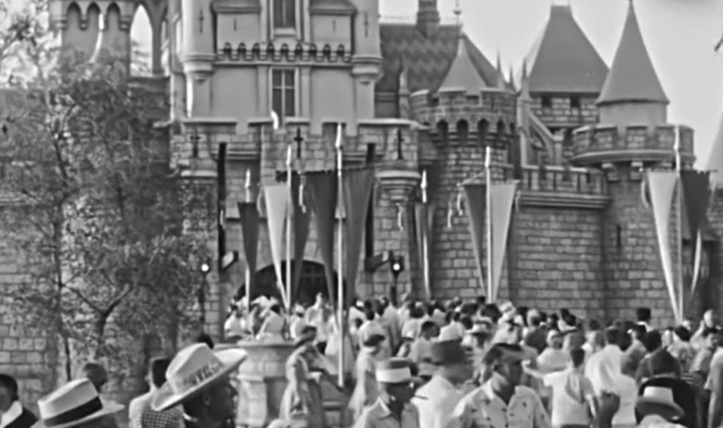 The Quiet Remains Of Disneyland’s Forgotten Ride