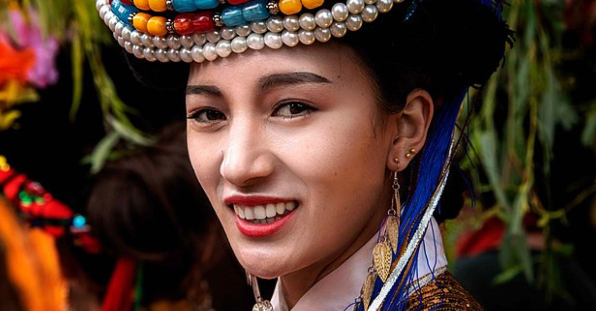 Photos Of The East Asian Tribe That Turns Gender Roles Upside Down
